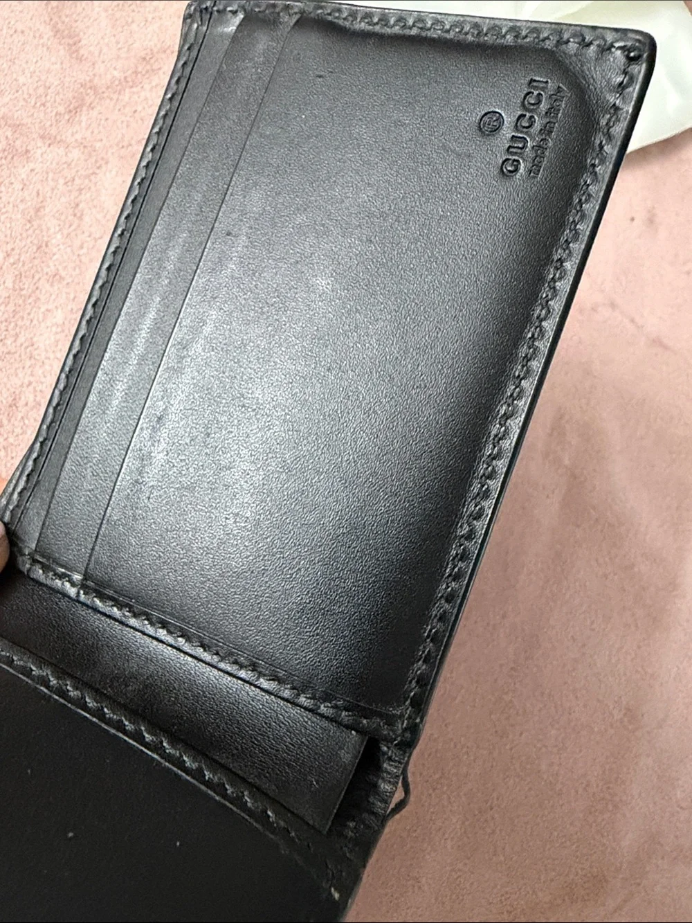 Gucci GG Black Leather Bi-Fold Wallet with Tiger Print